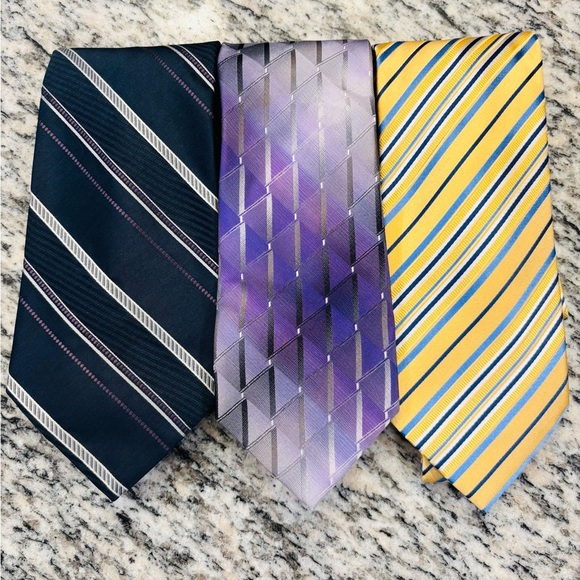 Bundle of ties Geoffrey Beene & Van Heusen Tie Set - Black, Purple, Yellow - Picture 1 of 3
